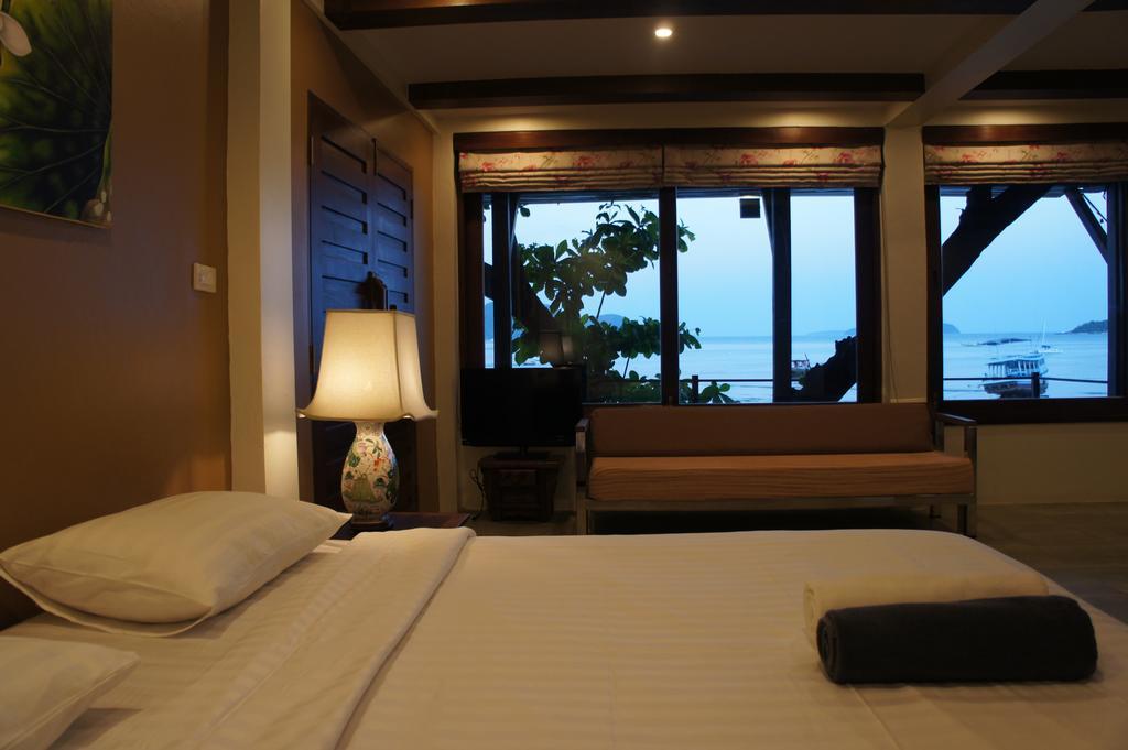 Rawai View Beachfront Exterior foto